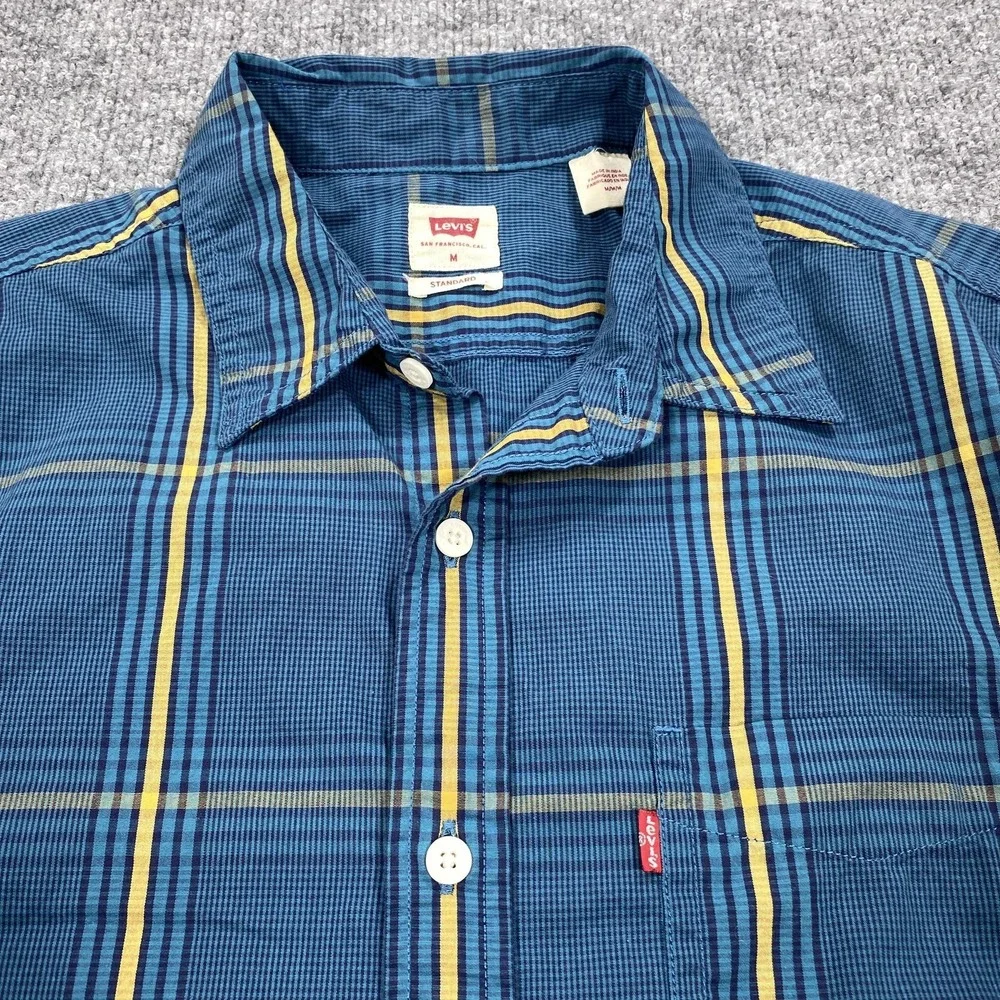 Levi's Shirt‎ Mens Medium Blue Plaid Long Sleeve Button Up Cotton Casual Regular